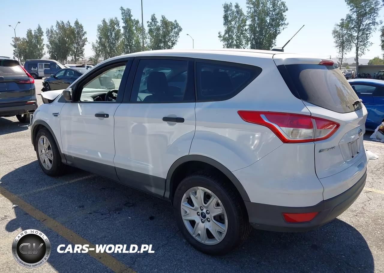 2016 Ford Escape S VIN:1FMCU0F70GUA39711 - 3