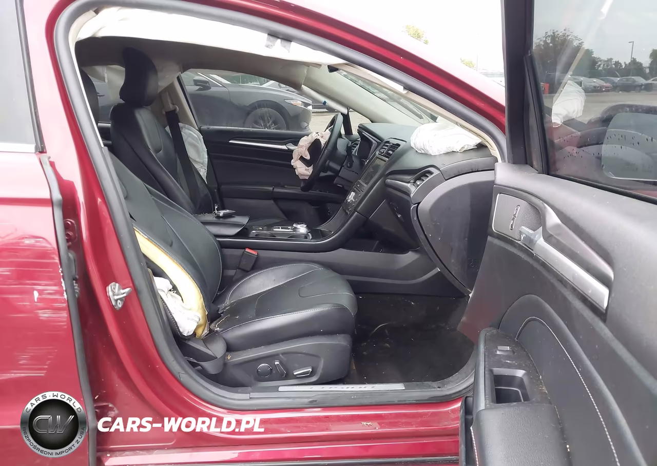 2018 Ford Fusion Hybrid Titanium VIN:3FA6P0RU3JR181548 - 5