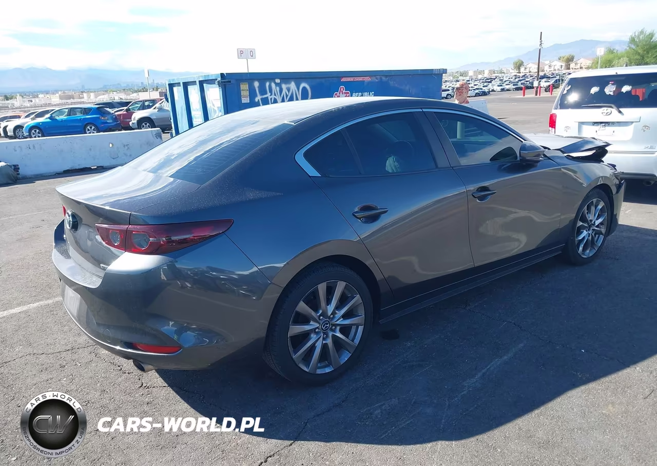 2019 Mazda Mazda3 Select Package VIN:3MZBPAAL2KM105493 - 4