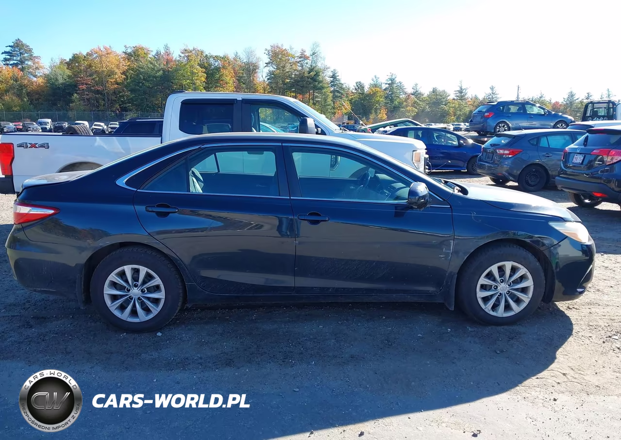 2015 Toyota Camry Le VIN:4T4BF1FK0FR449090 - 14