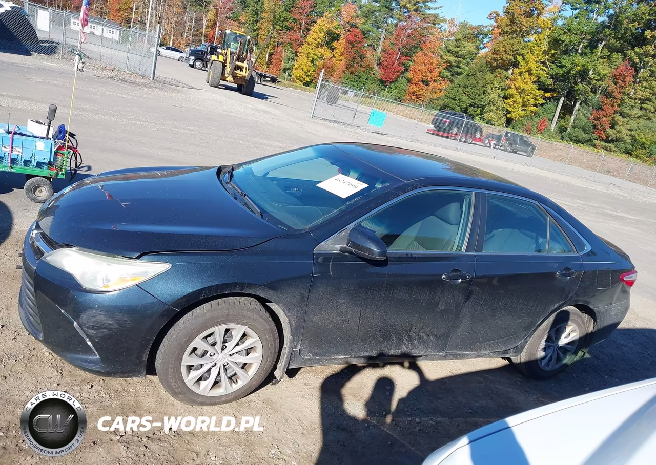 2015 Toyota Camry Le VIN:4T4BF1FK0FR449090 - 15