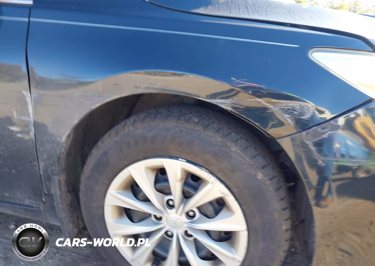 2015 Toyota Camry Le VIN:4T4BF1FK0FR449090 - 6
