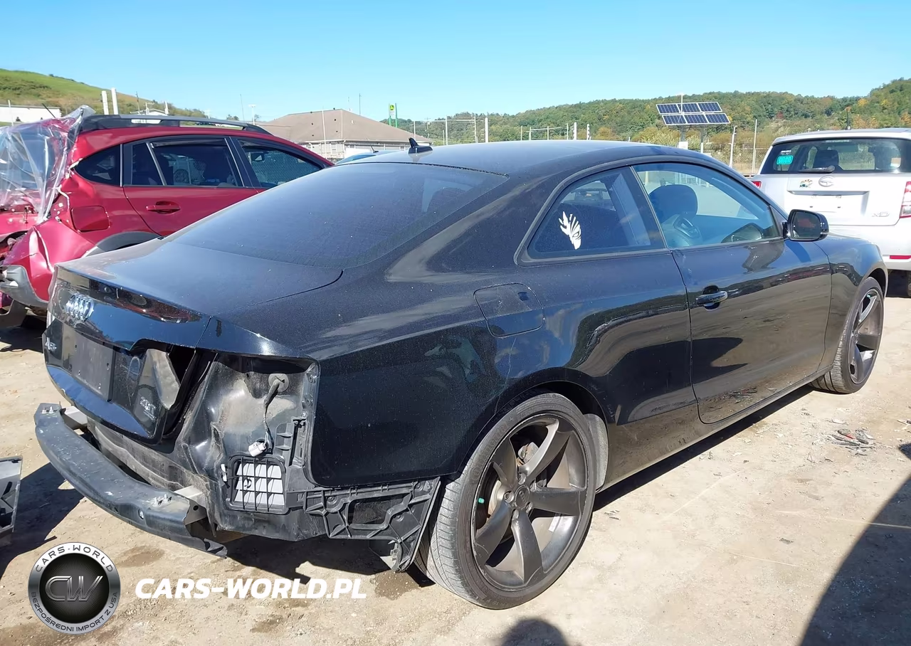 2014 Audi A5 2.0T Premium VIN:WAULFAFR6EA059379 - 4