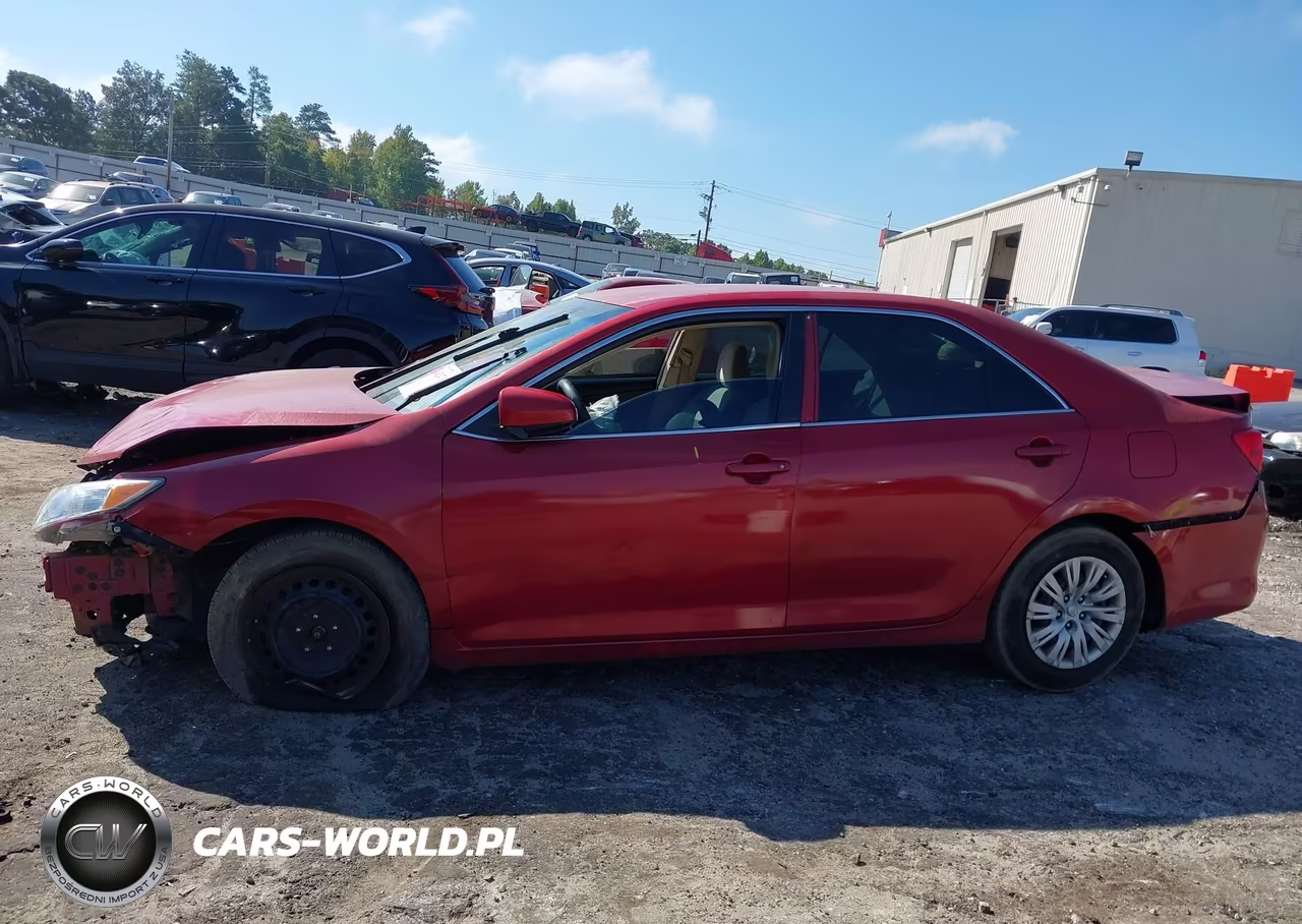 2014 Toyota Camry L VIN:4T1BF1FKXEU767923 - 14