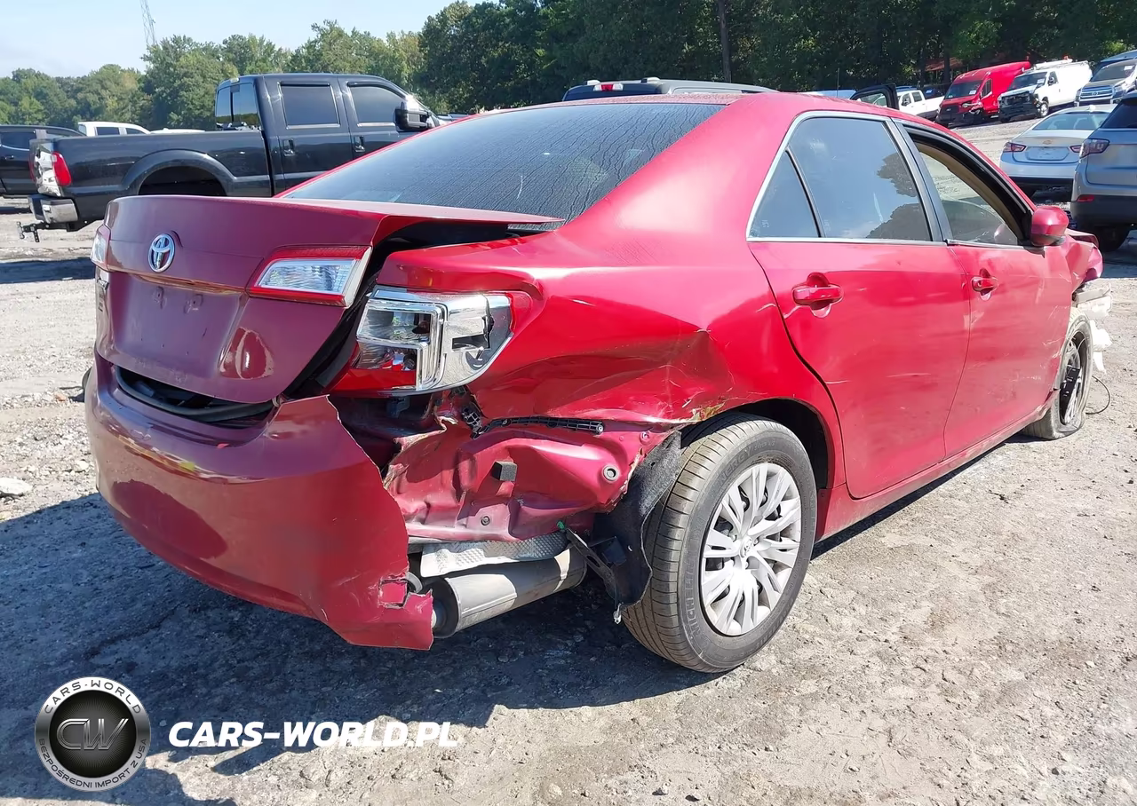2014 Toyota Camry L VIN:4T1BF1FKXEU767923 - 4