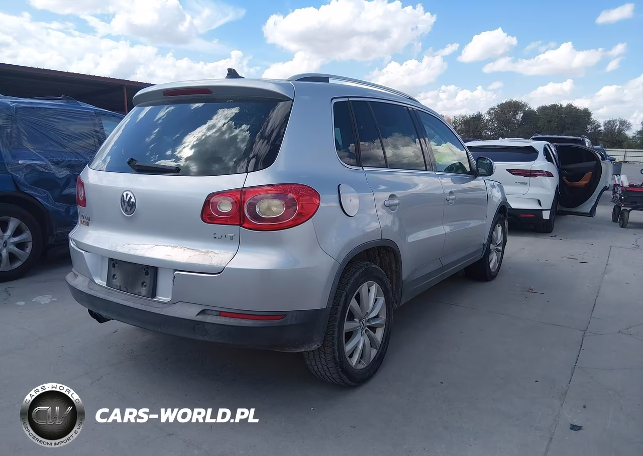 2011 Volkswagen Tiguan Se VIN:WVGAV7AX1BW543752 - 4