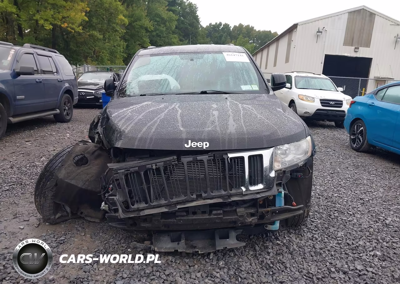 2012 Jeep Grand Cherokee Laredo VIN:1C4RJFAG8CC219729 - 12