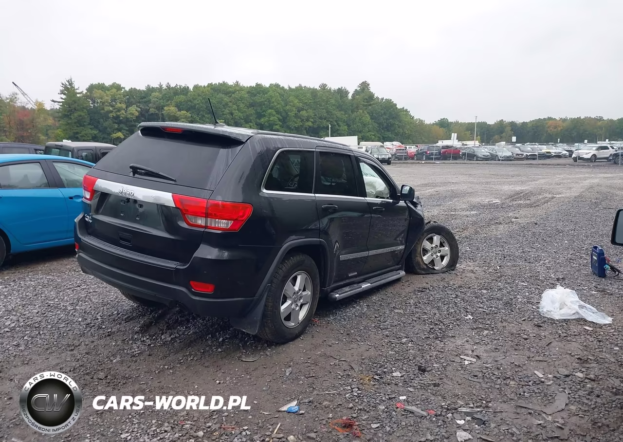 2012 Jeep Grand Cherokee Laredo VIN:1C4RJFAG8CC219729 - 4
