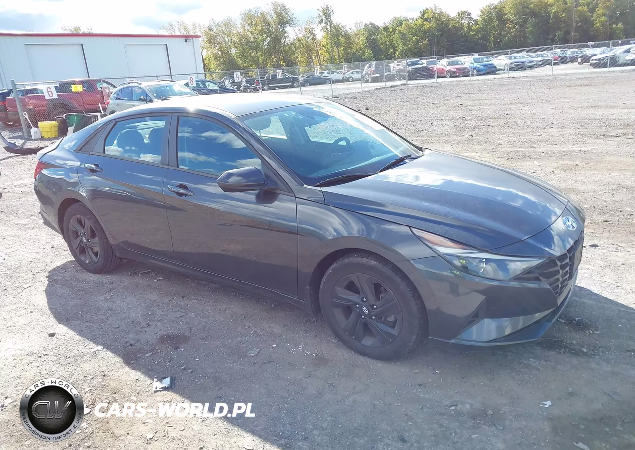 2022 Hyundai Elantra Sel