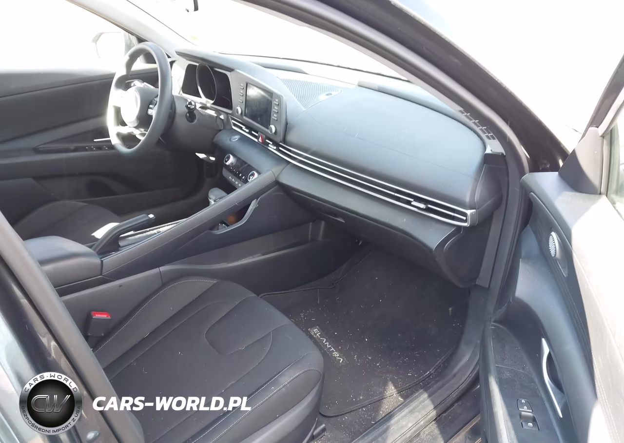 2022 Hyundai Elantra Sel VIN:5NPLM4AG6NH075574 - 5