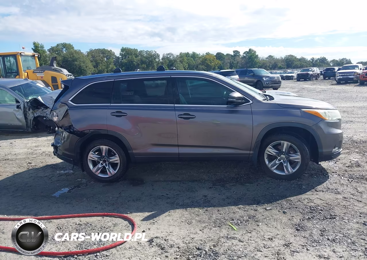 2015 Toyota Highlander Limited V6 VIN:5TDDKRFH9FS111228 - 13