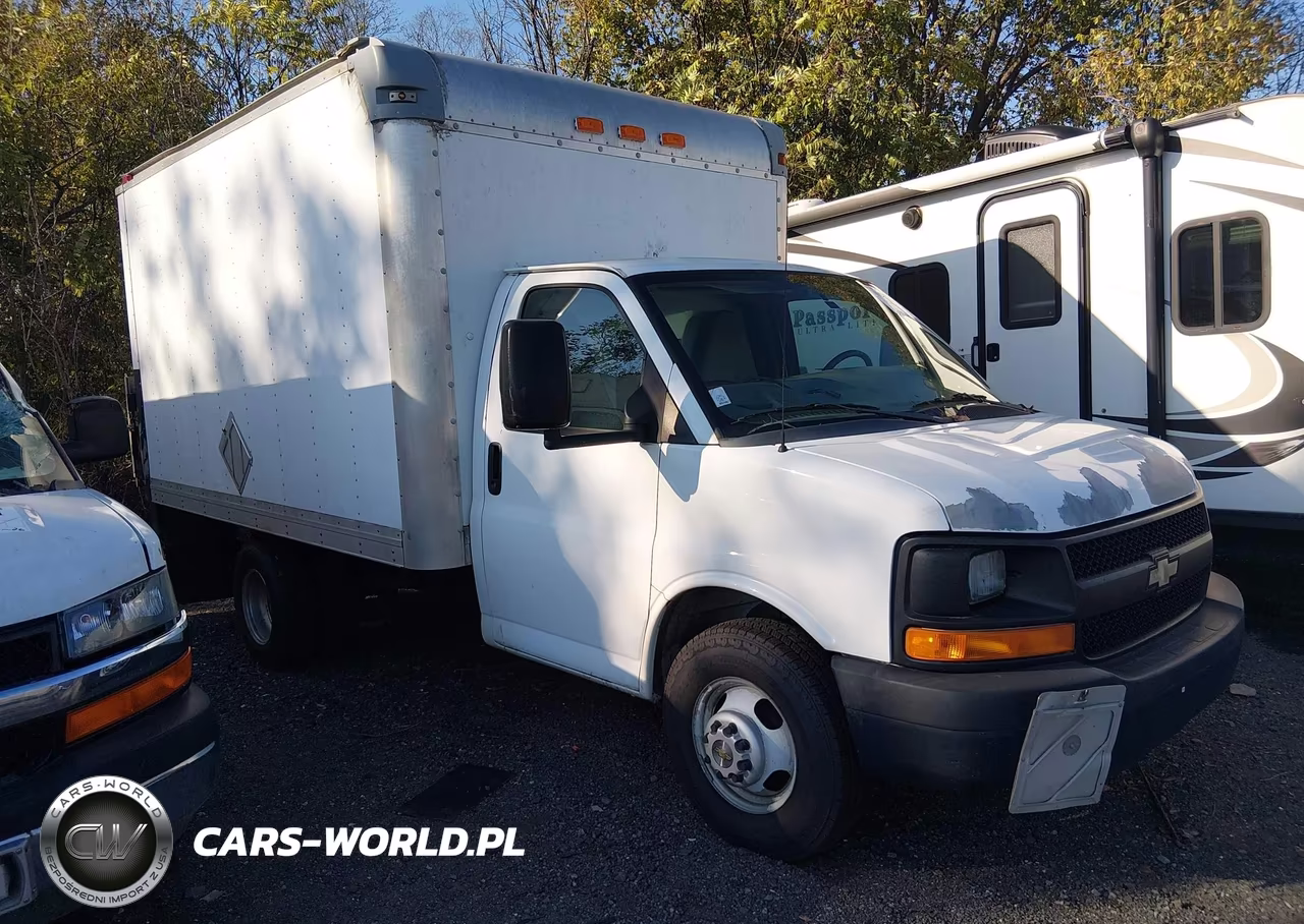 2012 Chevrolet Express Cutaway Work Van