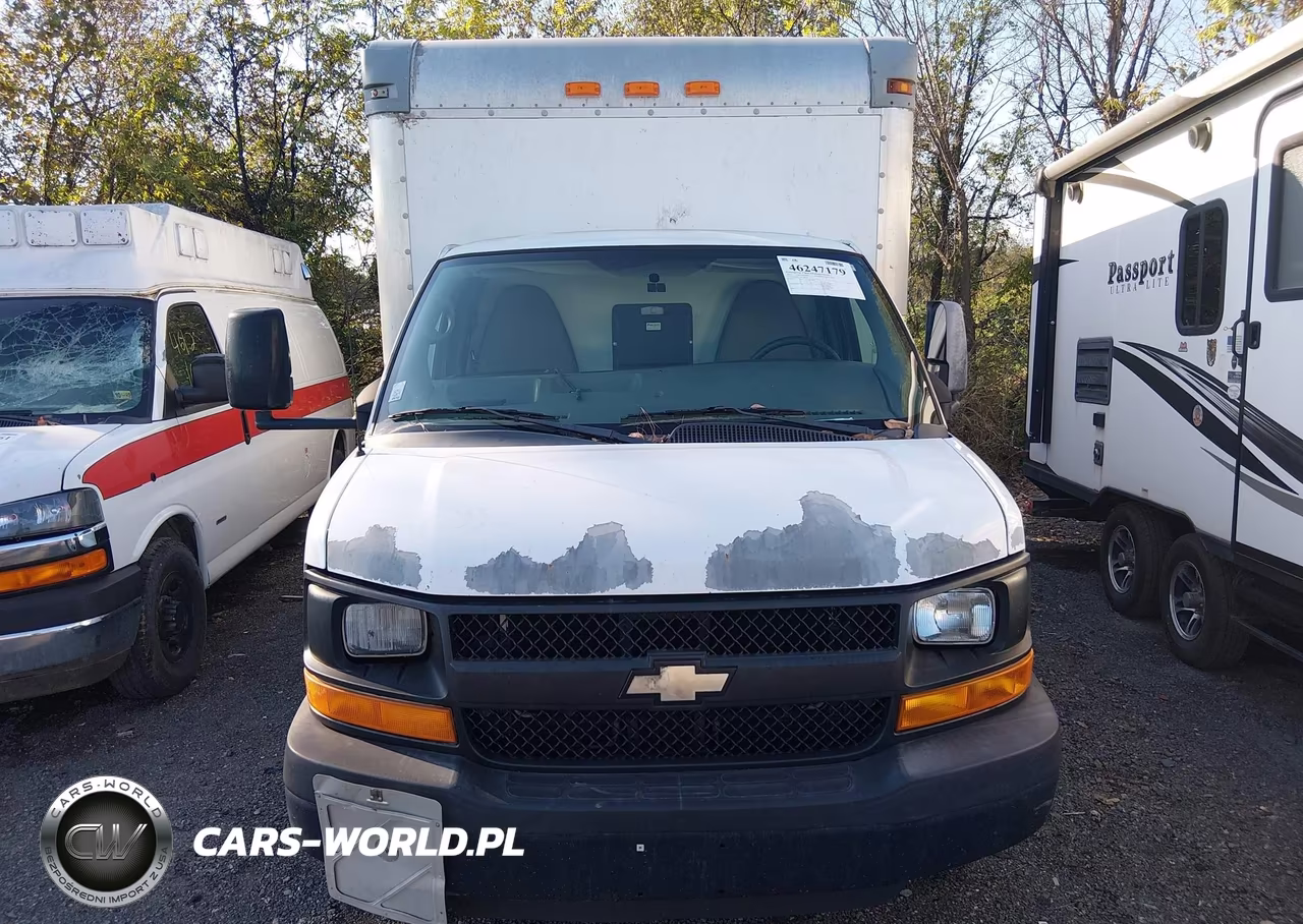 2012 Chevrolet Express Cutaway Work Van VIN:1GB0G2CA9C1165365 - 12
