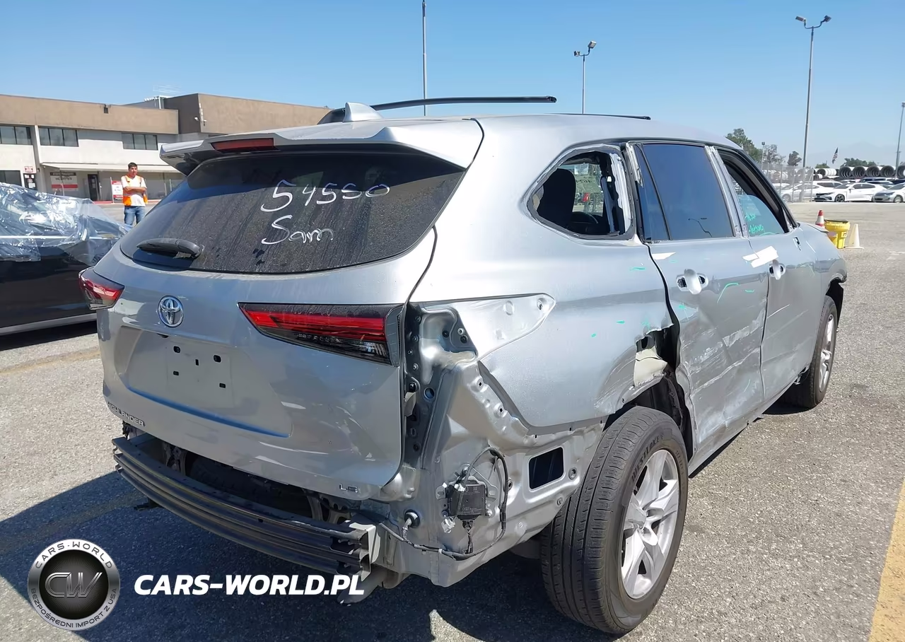 2020 Toyota Highlander Le VIN:5TDZZRAH1LS509117 - 4