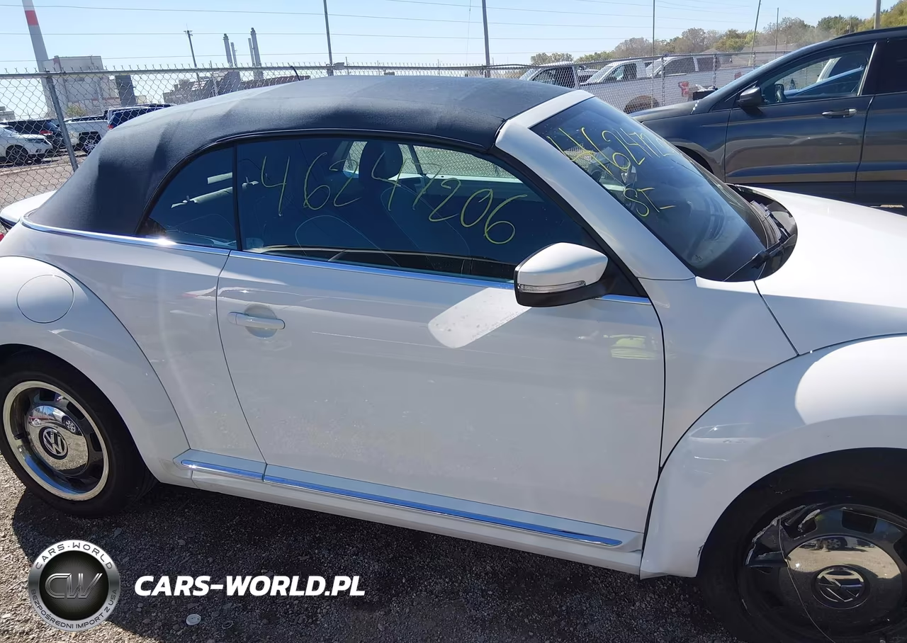 2016 Volkswagen Beetle 1.8T Denim VIN:3VW507AT4GM816334 - 13