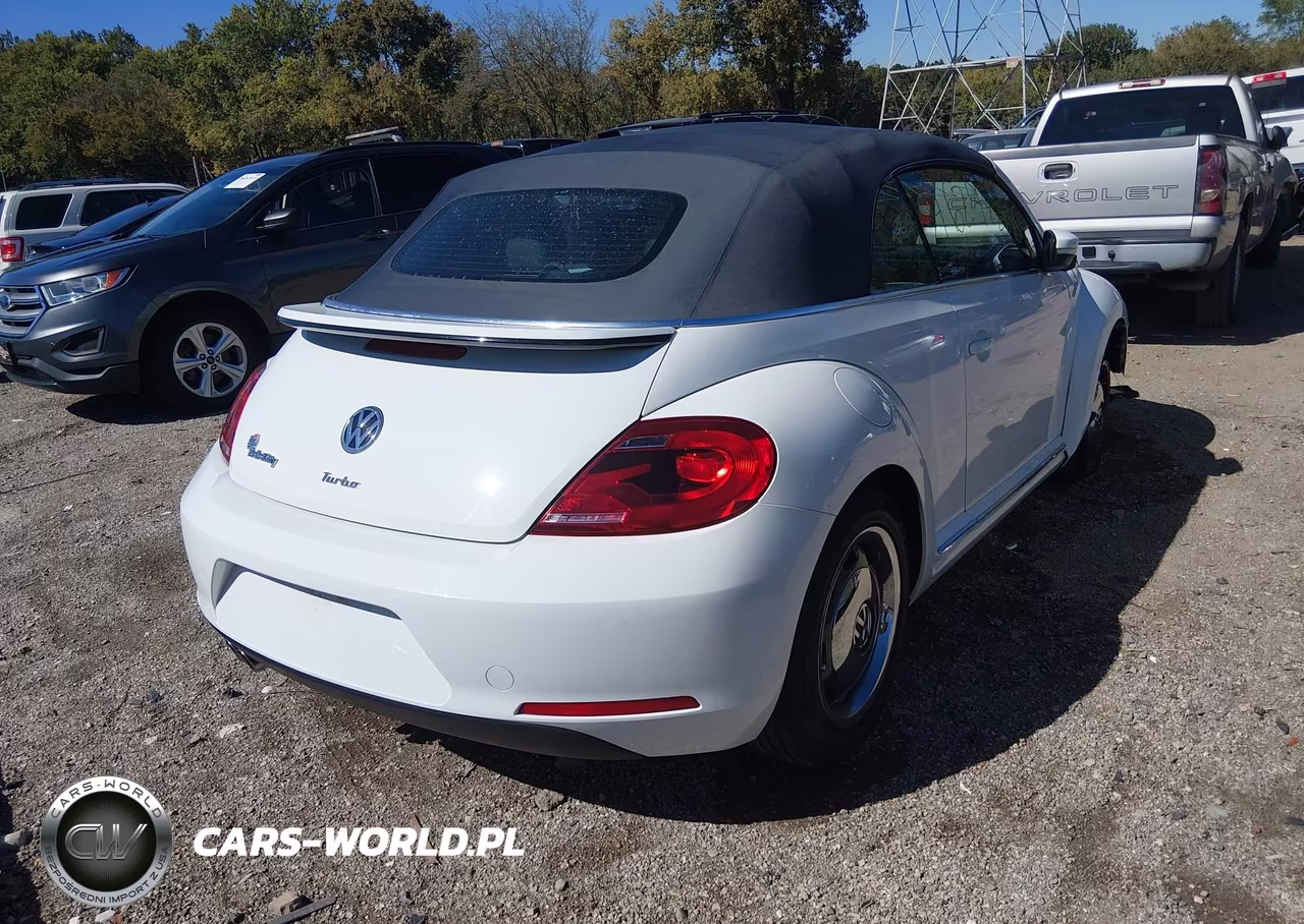 2016 Volkswagen Beetle 1.8T Denim VIN:3VW507AT4GM816334 - 4