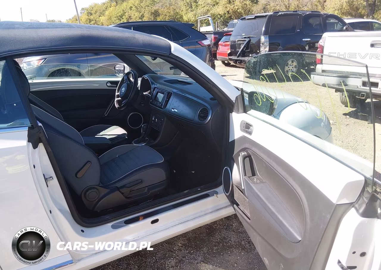 2016 Volkswagen Beetle 1.8T Denim VIN:3VW507AT4GM816334 - 5