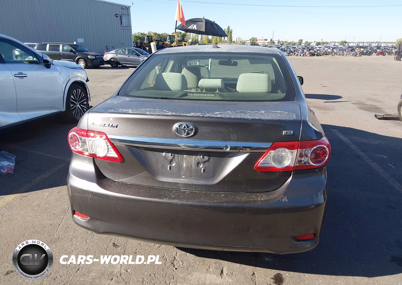 2011 Toyota Corolla Le VIN:JTDBU4EE9BJ091078 - 17