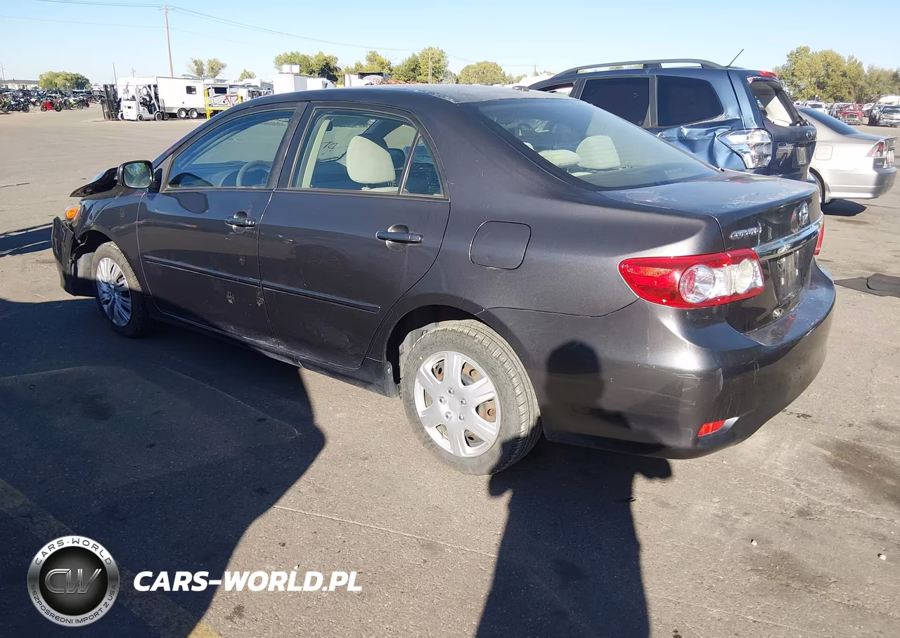 2011 Toyota Corolla Le VIN:JTDBU4EE9BJ091078 - 3