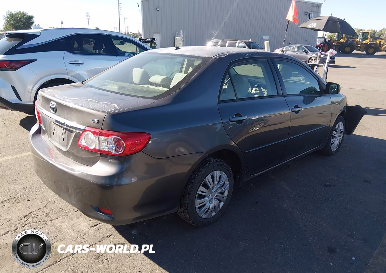2011 Toyota Corolla Le VIN:JTDBU4EE9BJ091078 - 4