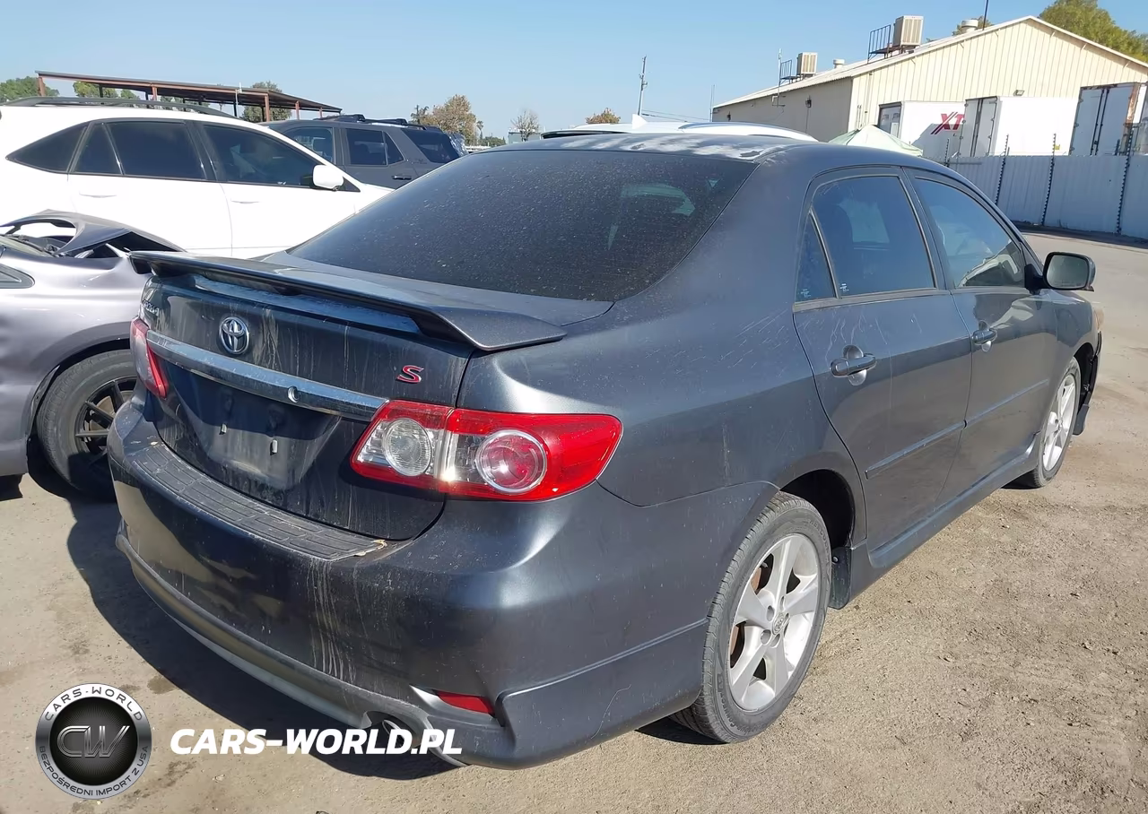 2013 Toyota Corolla S VIN:2T1BU4EE0DC926273 - 4