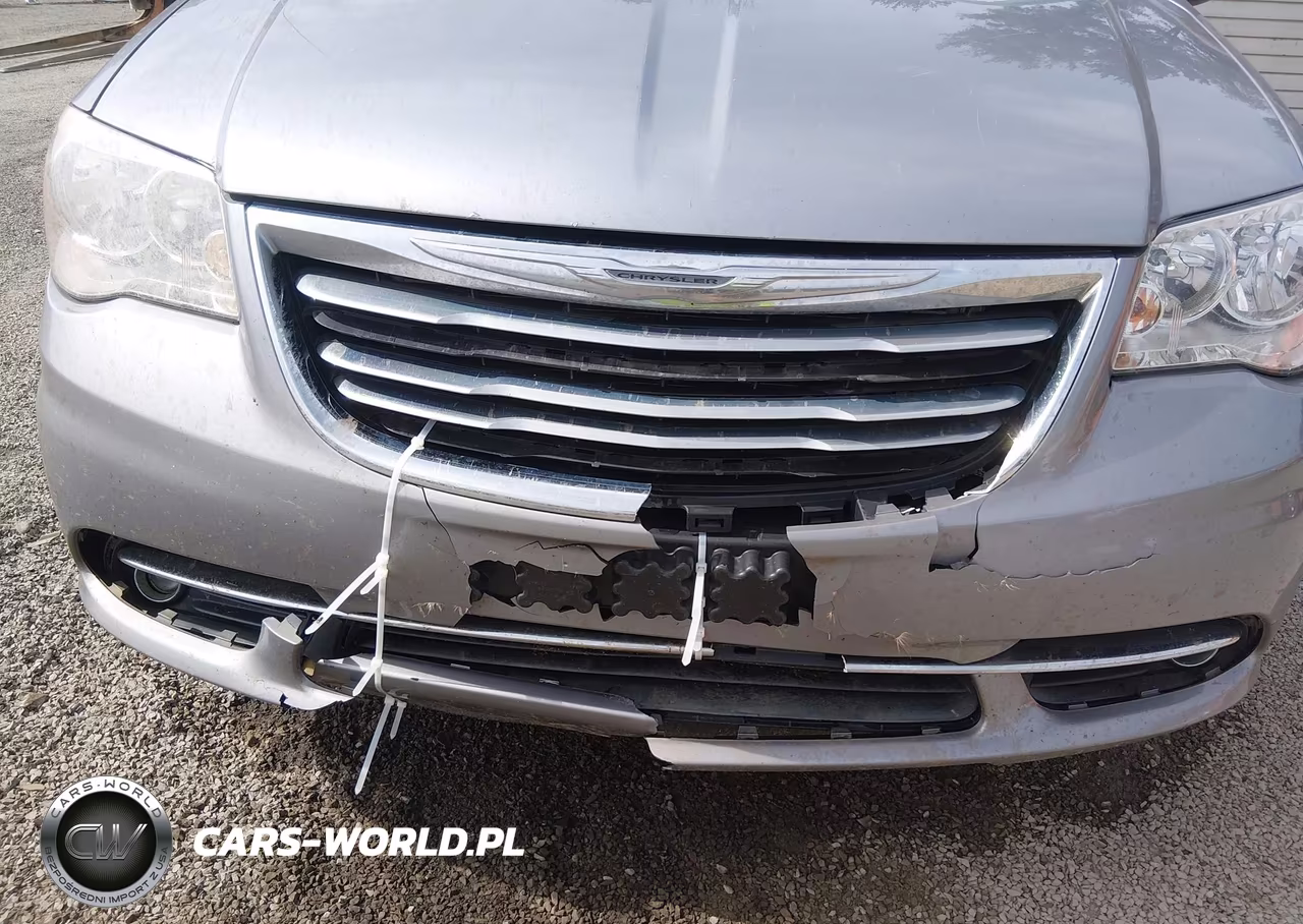2016 Chrysler Town & Country Touring VIN:2C4RC1BG5GR104336 - 6