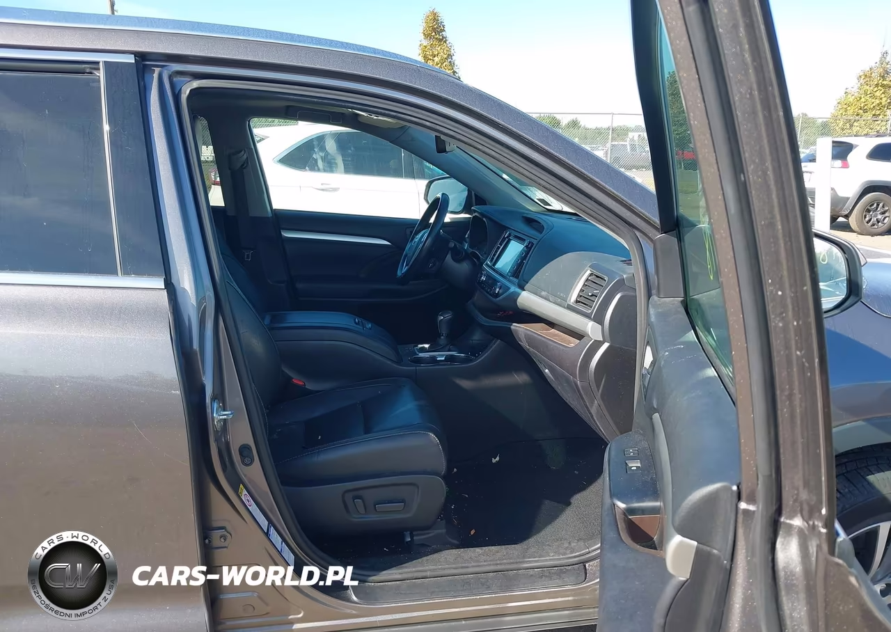 2017 Toyota Highlander Xle VIN:5TDJZRFH6HS391286 - 5
