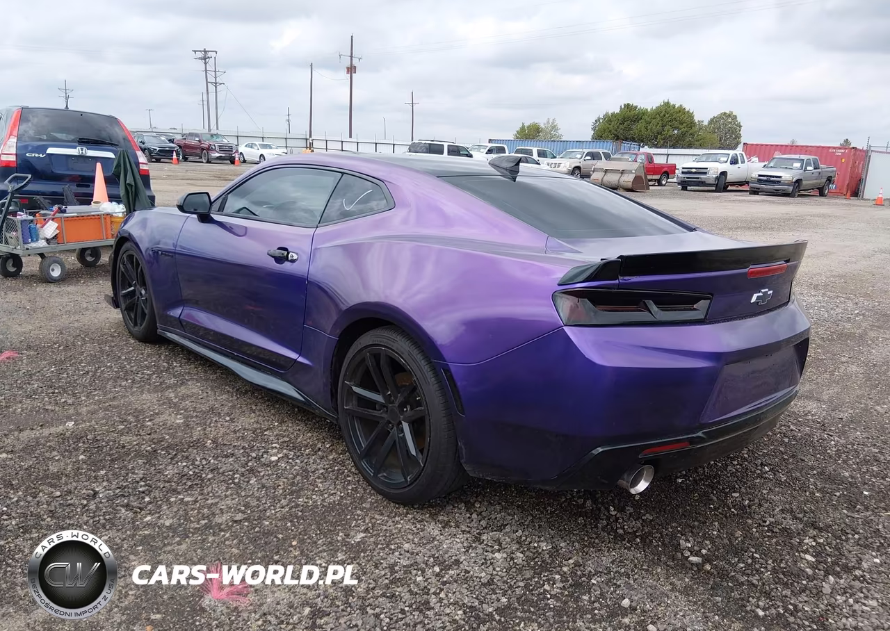 2017 Chevrolet Camaro 1Lt VIN:1G1FB1RS0H0207832 - 3