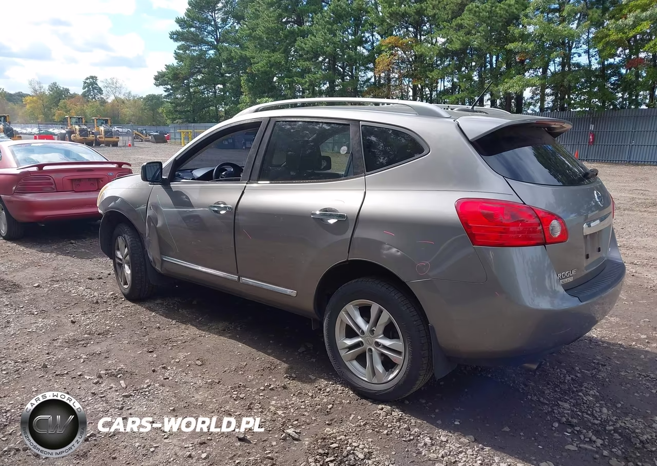 2015 Nissan Rogue Select S VIN:JN8AS5MV9FW262417 - 3