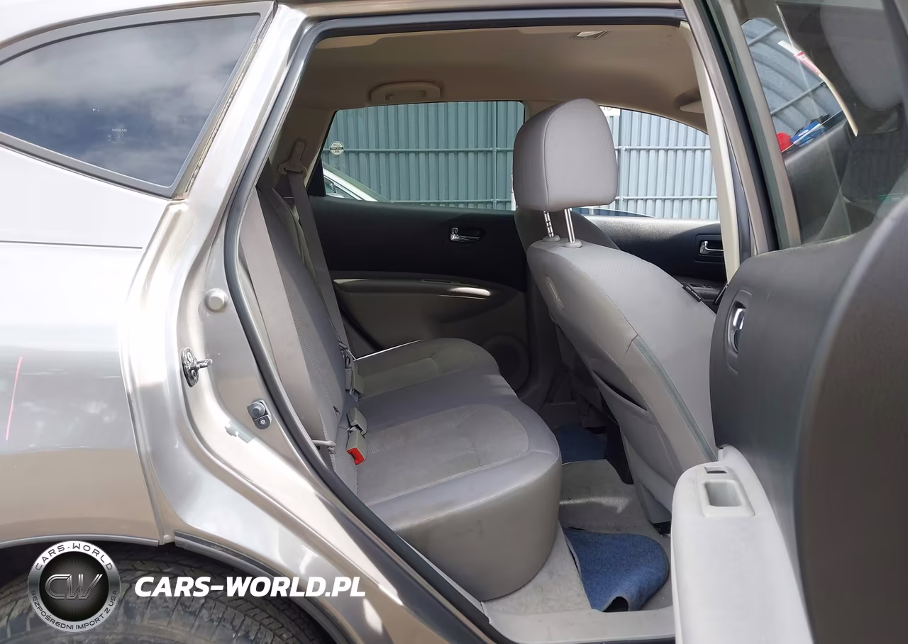 2015 Nissan Rogue Select S VIN:JN8AS5MV9FW262417 - 8