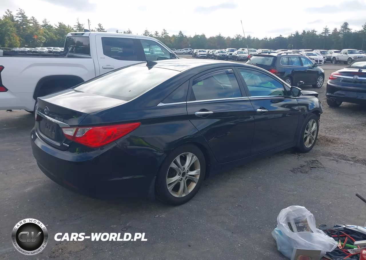 2013 Hyundai Sonata Limited VIN:5NPEC4AC2DH599943 - 4
