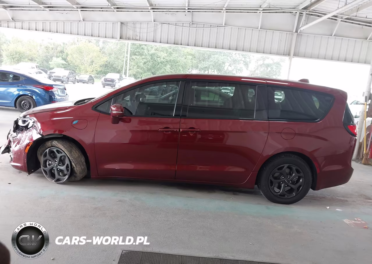 2022 Chrysler Pacifica Hybrid Limited VIN:2C4RC1S77NR216147 - 14