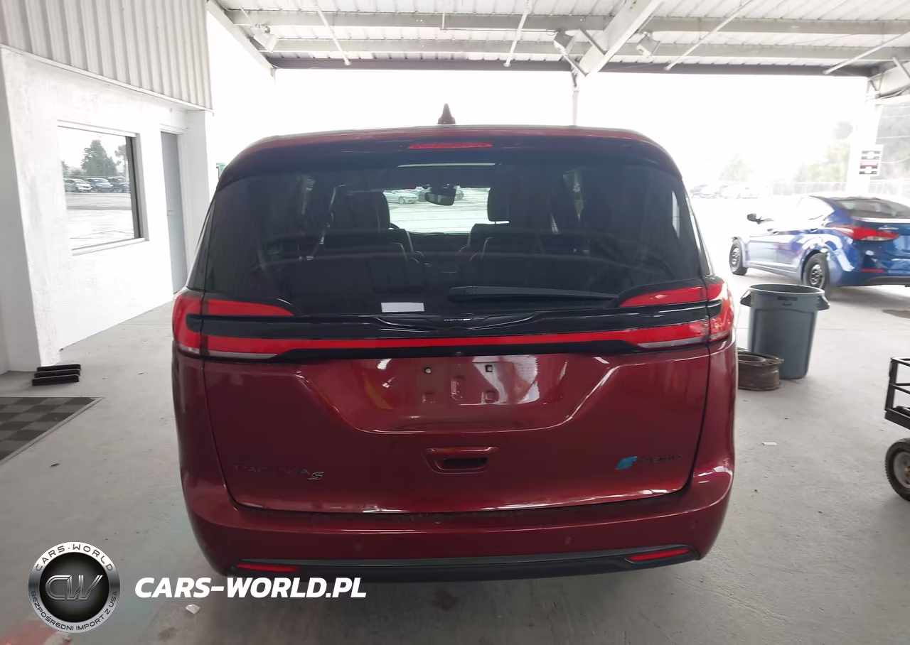 2022 Chrysler Pacifica Hybrid Limited VIN:2C4RC1S77NR216147 - 16