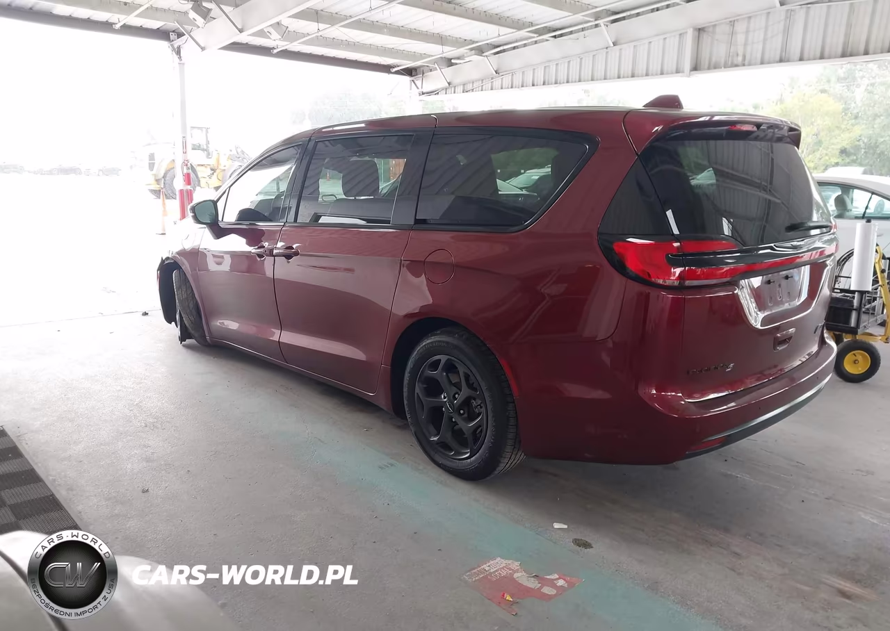 2022 Chrysler Pacifica Hybrid Limited VIN:2C4RC1S77NR216147 - 3