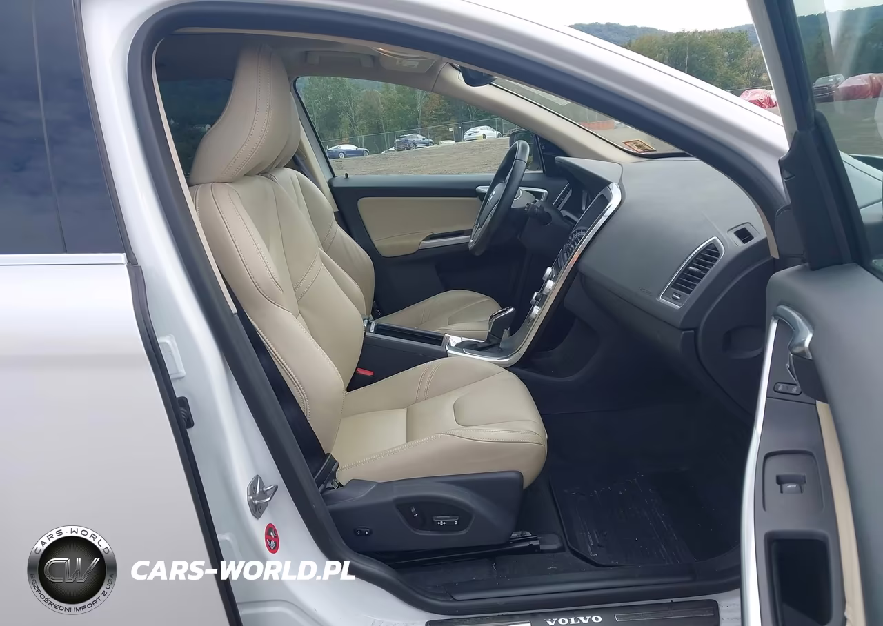 2017 Volvo Xc60 T6 Dynamic VIN:YV449MRR7H2204954 - 5