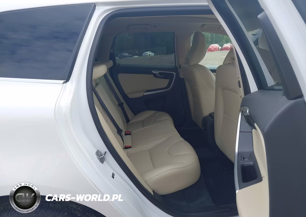 2017 Volvo Xc60 T6 Dynamic VIN:YV449MRR7H2204954 - 8