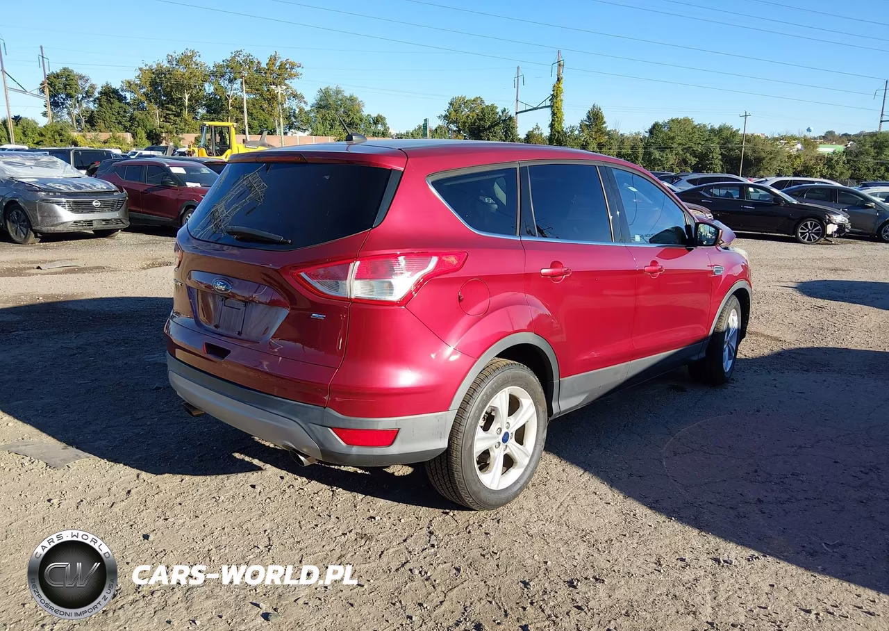 2016 Ford Escape Se VIN:1FMCU0G77GUB10613 - 4