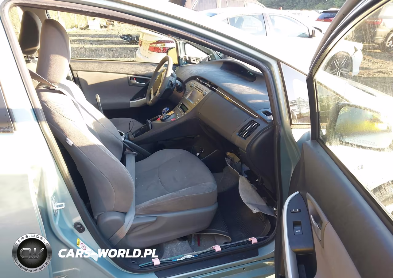 2015 Toyota Prius Three VIN:JTDKN3DU8F1893157 - 5
