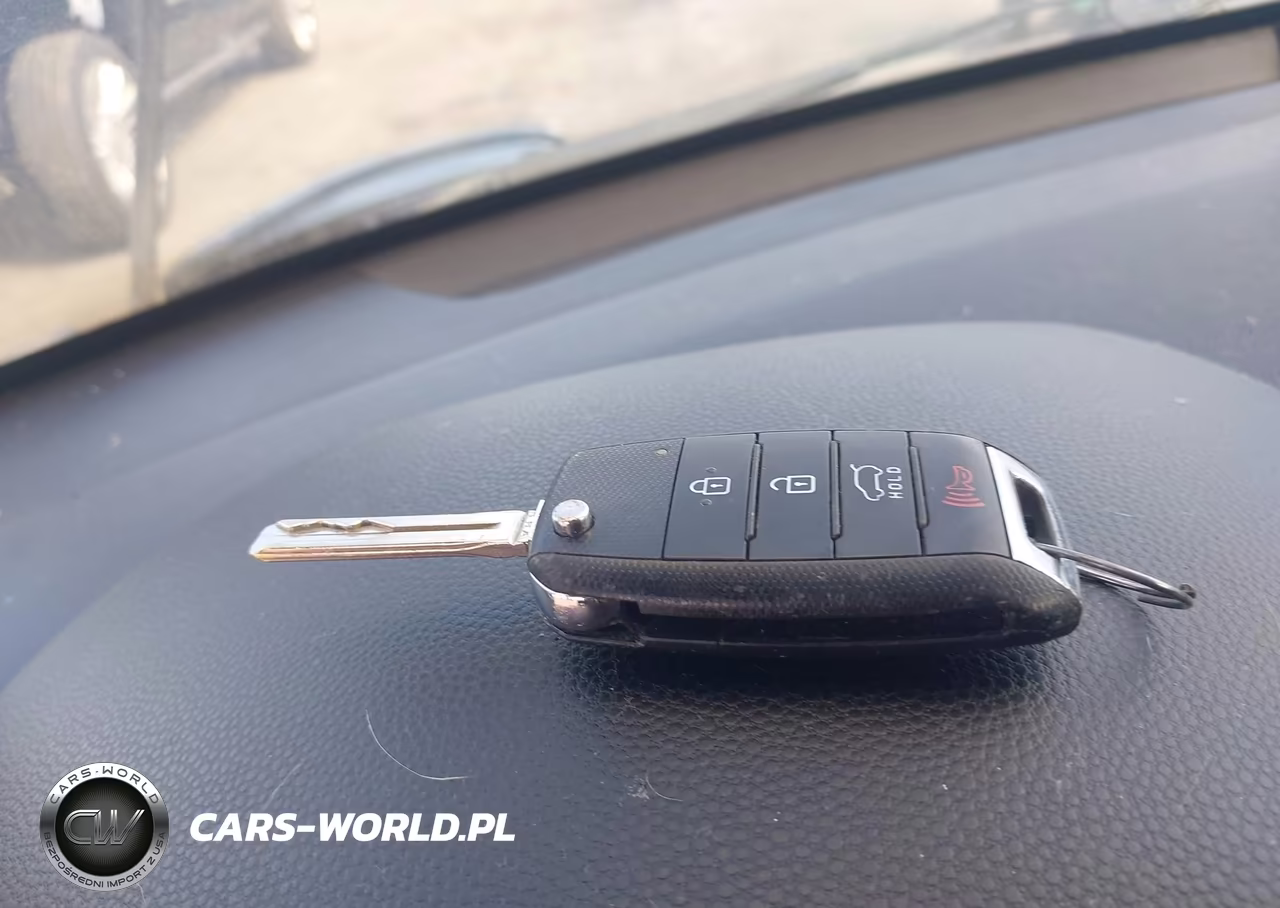 2015 Kia Soul + VIN:KNDJP3A58F7212575 - 11