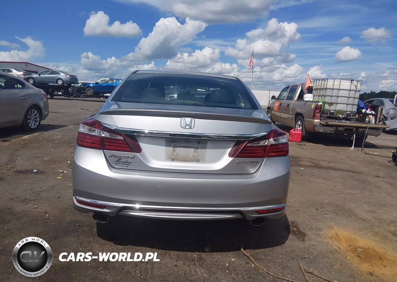 2017 Honda Accord Sport VIN:1HGCR2F55HA254392 - 16