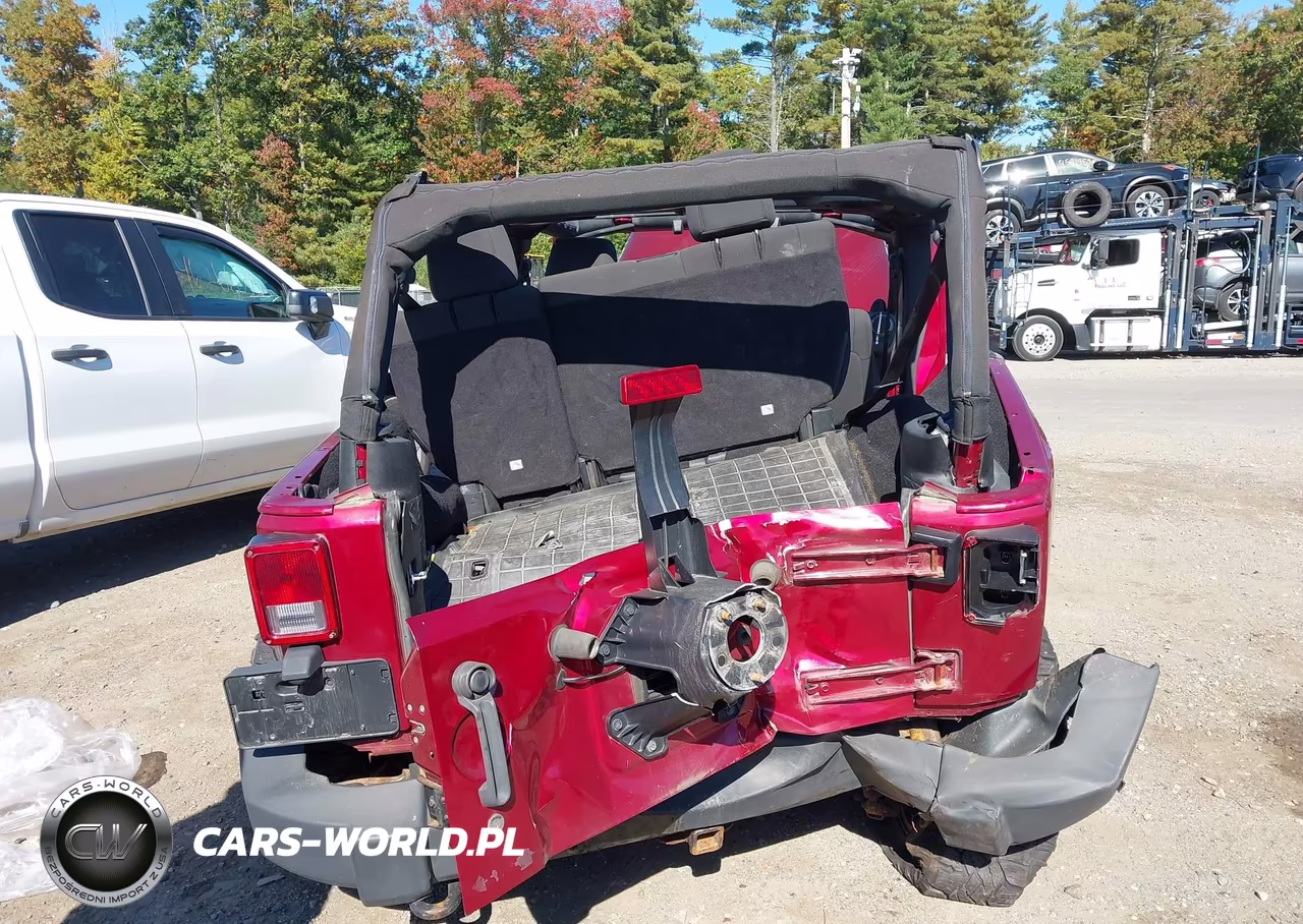 2012 Jeep Wrangler Unlimited Sport VIN:1C4BJWDG0CL286659 - 6