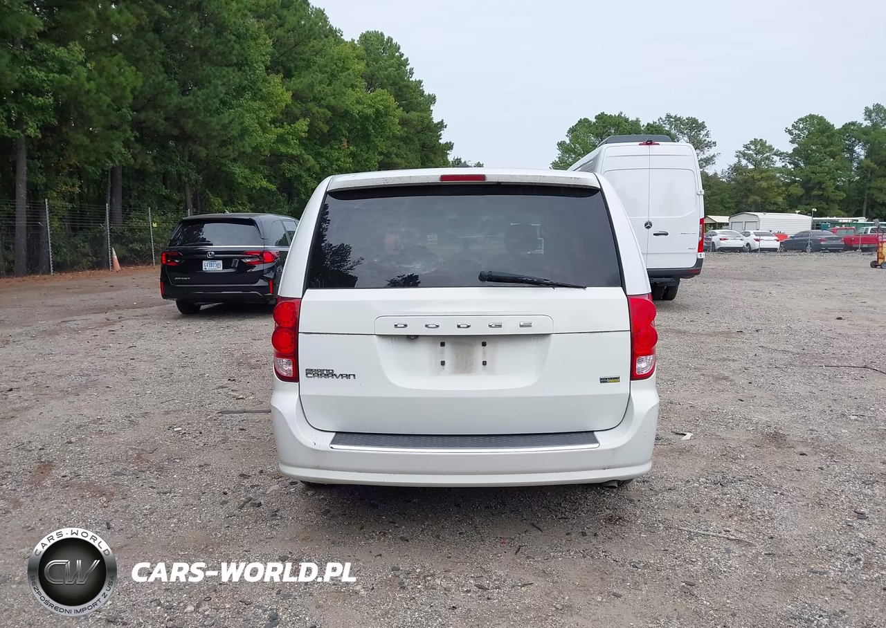2018 Dodge Grand Caravan Se VIN:2C4RDGBG2JR129847 - 16