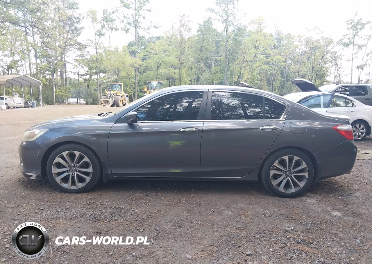 2013 Honda Accord Sport VIN:1HGCR2F56DA113292 - 14