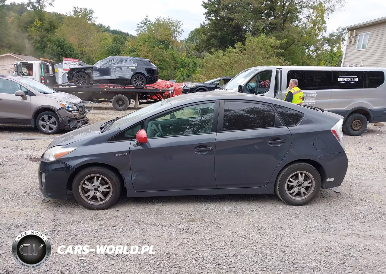 2011 Toyota Prius Four VIN:JTDKN3DU3B0319243 - 14