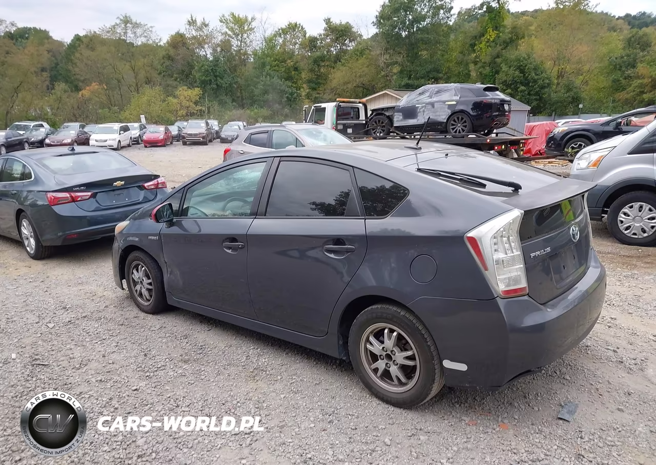 2011 Toyota Prius Four VIN:JTDKN3DU3B0319243 - 3