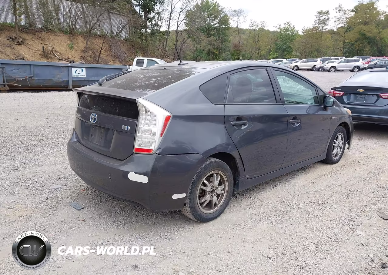 2011 Toyota Prius Four VIN:JTDKN3DU3B0319243 - 4
