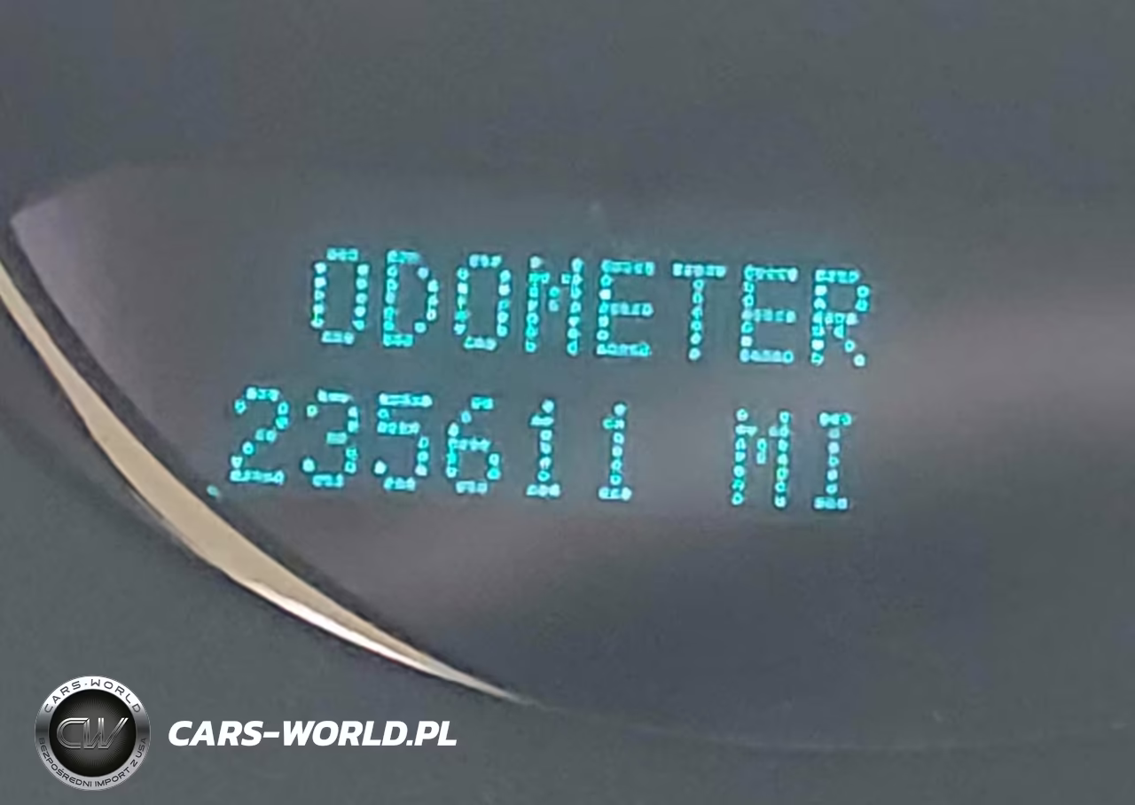 2011 Chevrolet Suburban 1500 Ltz VIN:1GNSCKE03BR361703 - 15