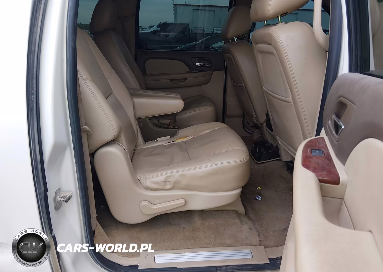 2011 Chevrolet Suburban 1500 Ltz VIN:1GNSCKE03BR361703 - 8