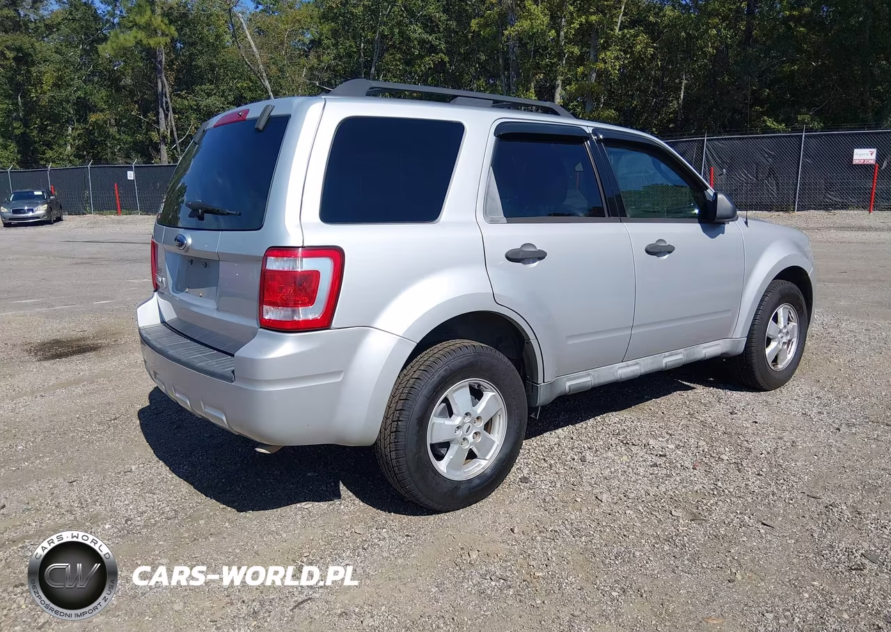 2009 Ford Escape Xlt VIN:1FMCU03G69KA26612 - 4