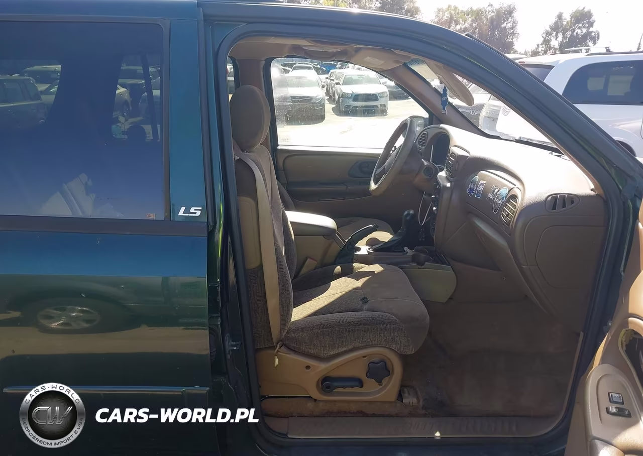 2002 Chevrolet Trailblazer Ls VIN:1GNDT13S022379592 - 5